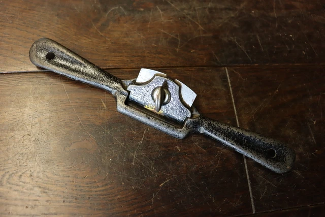 Stanley No64 Spokeshave. Flat Bottom. Orignal blade. Clean. Good working order.