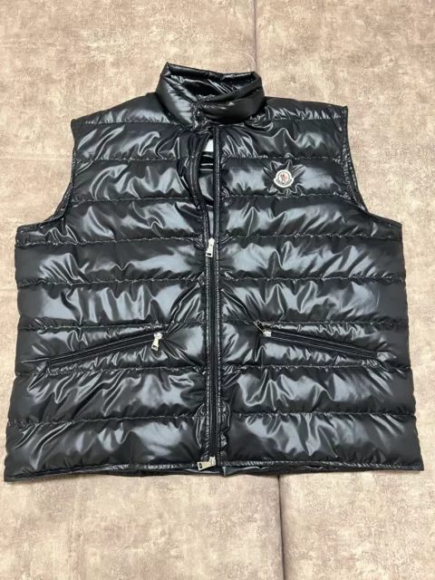 Pre-Owned Moncler Black Short Down Vest Gui For Men Size:7