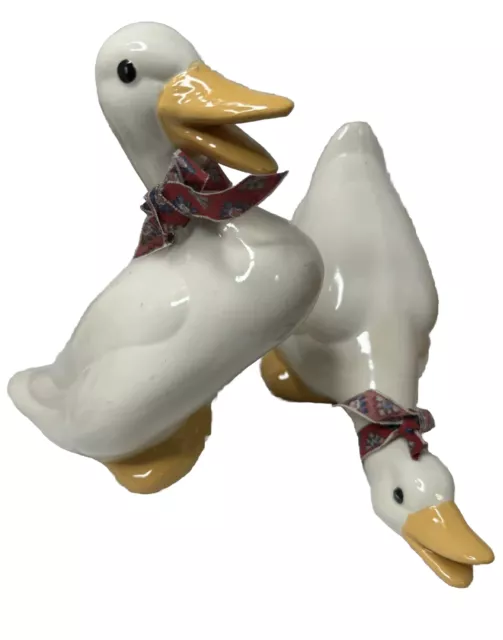 Ceramic White Ducks Geese Set Goose Figurines Kitchen Decorations Plaid Bow Tie