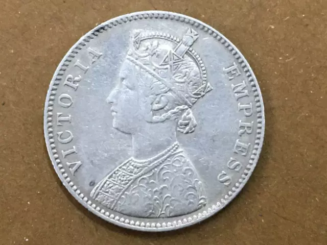 Antiguo Hecho a Mano 1885 Victoria Empress Una Rupia India Raro Moneda de Plata