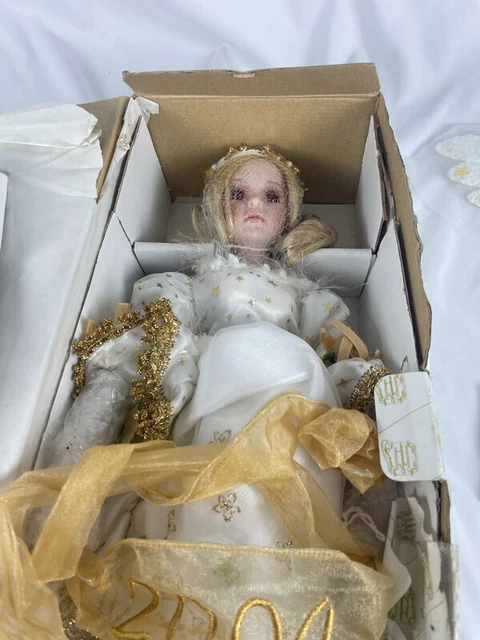 HERITAGE SIGNATURE COLLECTION 17" Porcelain Angel Wing Doll COA 2004 6