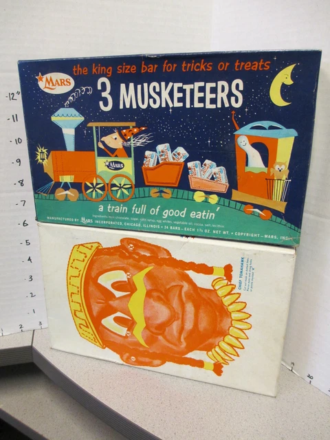 3 MUSKETEERS Mars 1950s halloween mask Indian chief candy box witch train ghost
