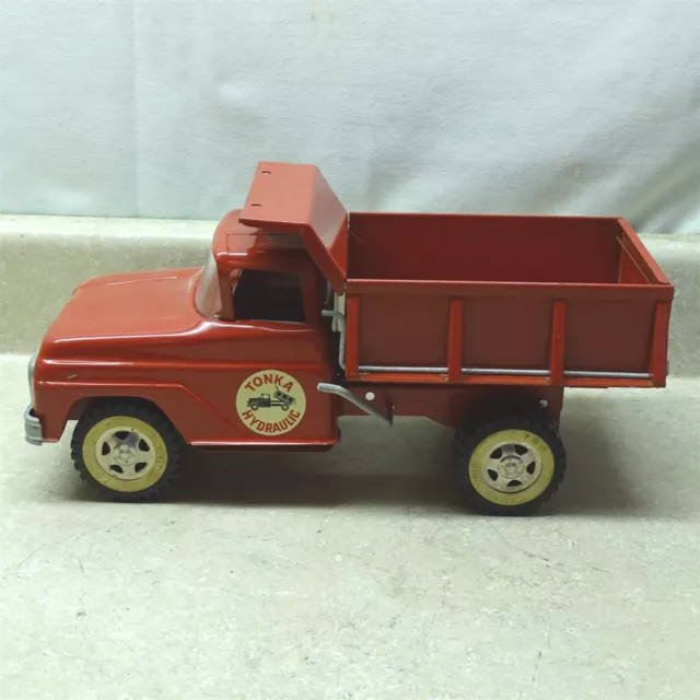 Vintage Tonka Hydraulic Red Dump Truck, Pressed Steel, 1964-65