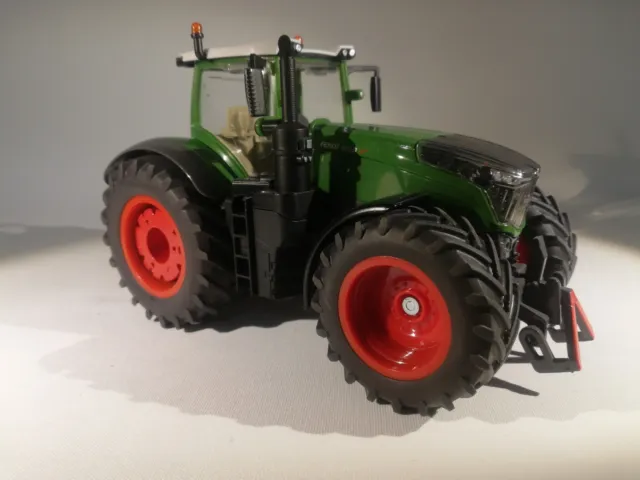 FENDT 1050 Felgengewicht - Modell #2 - rot - 1:32 - Siku - Britains - Weise Toys