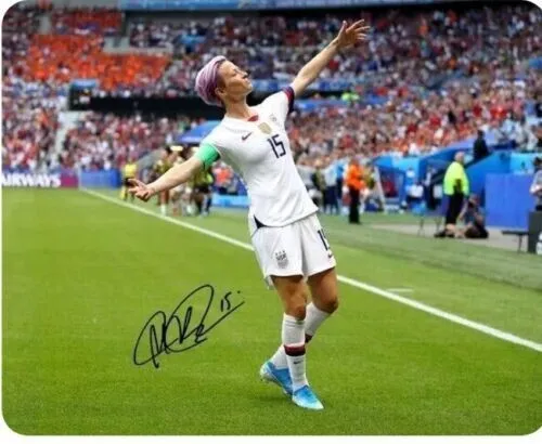 Megan Rapinoe Women Soccer Team USA Captain Signed Photo REPRINT Poster