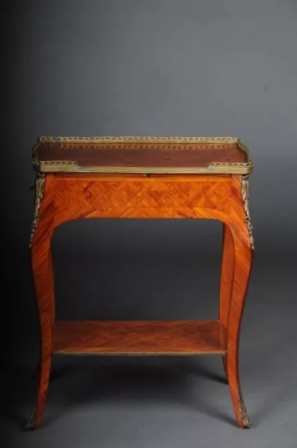 Beautiful French Side Table Louis XV 20. Century G-94