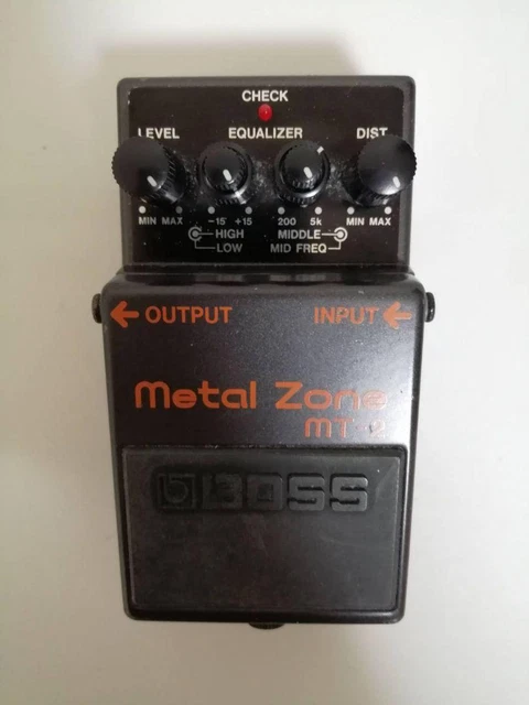 Boss MT-2 Métal Zone Guitare Effet Pédale Distotion Analogiques Utilisé #18