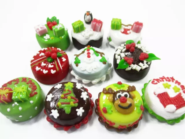 Dollhouse Miniature Food 10 Mini Christmas Cake 1.5 cm Seasonal Holiday 15489