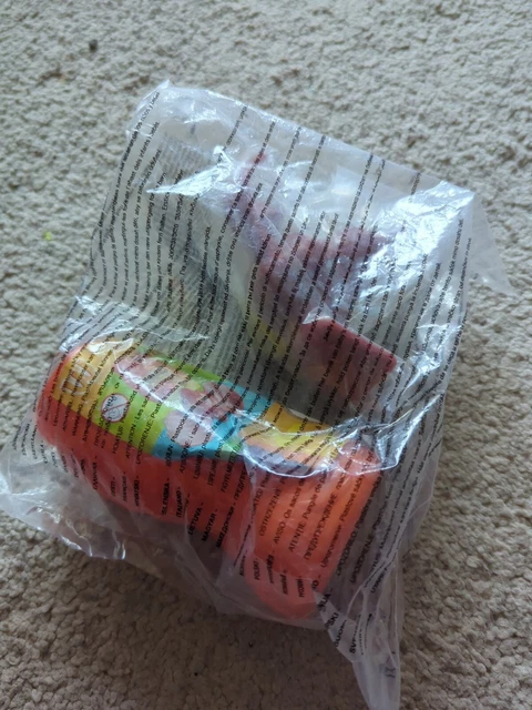 McDonalds Happy Meal Spielzeug - Disney's Tarzan - Tantor Elefant Wasserflasche - Neu