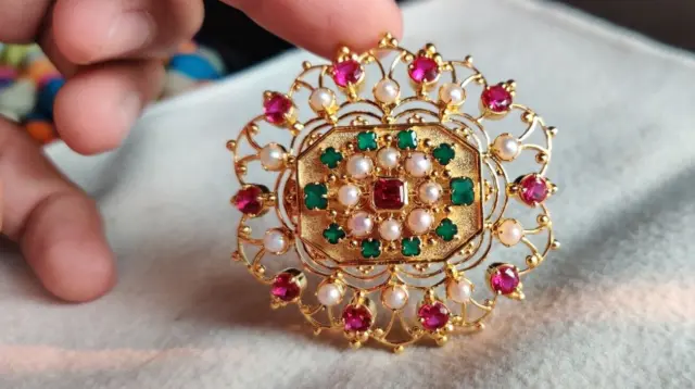 Victorian Anglo-Indian 18kt Gold Plated Gem-set Brooch, Emerald, Ruby and Pearl 3