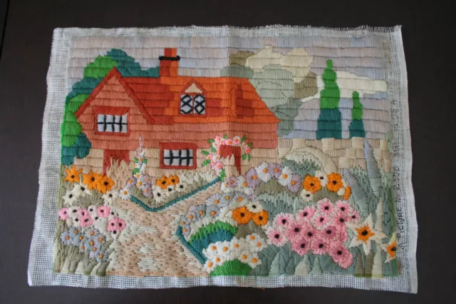 Vintage Crewel Needlepoint Country Cottage Garden Flowers 13.5x10 Bucilla #2506