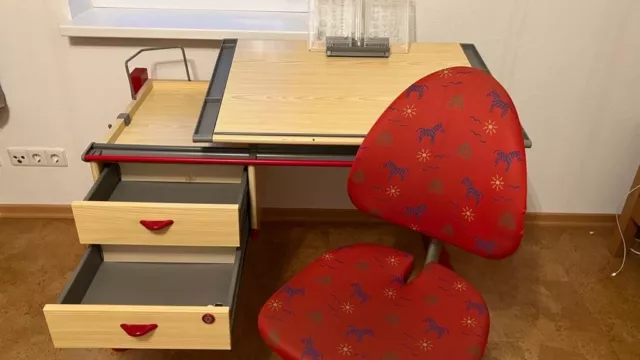 Kinder Schreibtisch Moll höhenverstellbar neigbar Schubladen + Stuhl Maximo rot