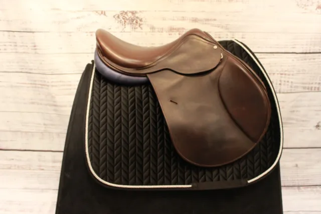 used Barnsby close-contact 17.5 saddle