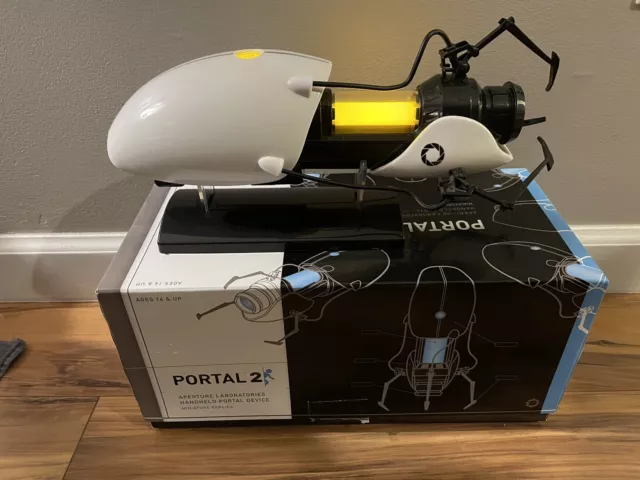 Portal 2 Aperture Science Portal Gun Replica Handheld Miniature Mini ThinkGeek