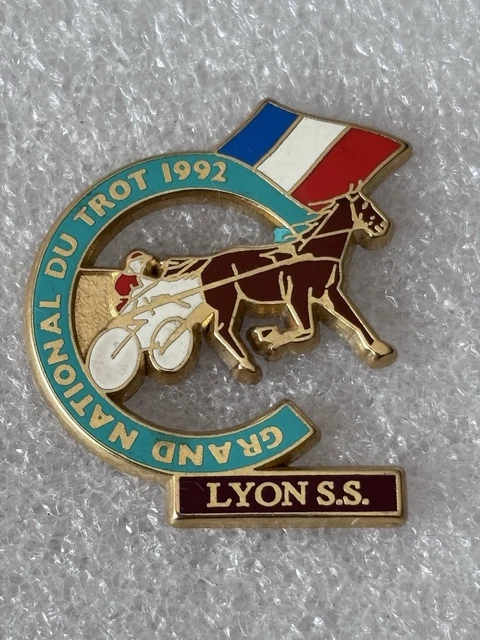 Pin's Hippisme Prix De France 1992 - Doré Signé Starpin's - Collection
