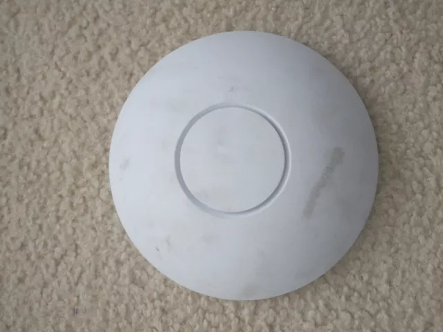 Ubiquiti Networks UniFi UAP-AC-LR used working