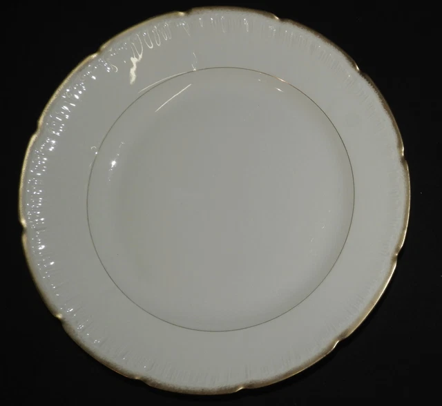 PORCELAINE DE LIMOGES vers 1900, Liseré doré : grand plat rond 31 cm (n°1)