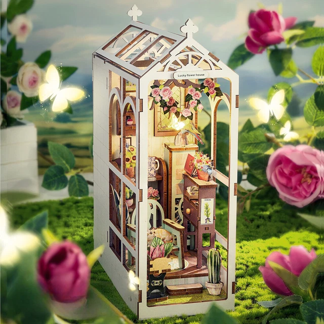 Lycidae Magic World Book Nook Kit - DIY Miniatur-Bücherregal Mit LED-Beleuchtung