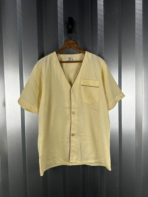 1970s 1980s JCPenney Permanent Press Yellow Casual Pajama Shirt Size Medium