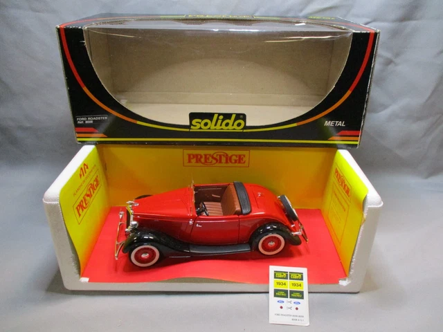 1/18 Ford V8 Citerne Pompier Providence 1938 New box Solido