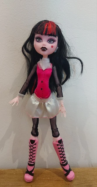 MONSTER HIGH FIRST Wave Draculaura Clothed Doll 2008 Mattel 28Cm Tall £ ...