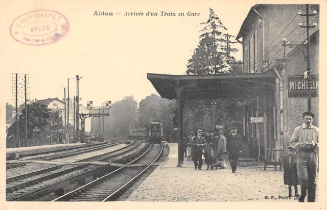Cpa 94 Ablon / Arrivee D'un Train En Gare / Locomotive