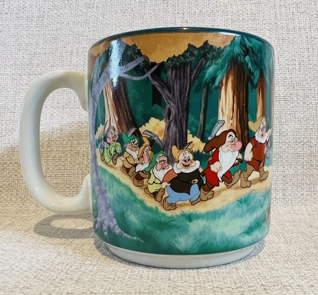 VINTAGE SNOW WHITE Seven Dwarfs Mug Classic Disney Store Early 2000s