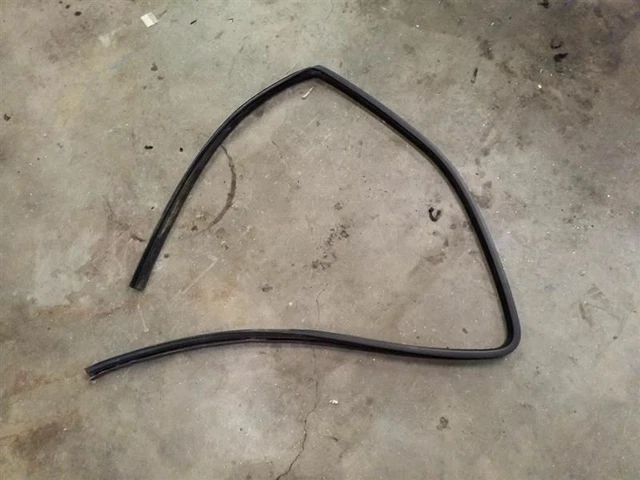 Front/Left Door Internal Window Seal | Fits 08 09 10 Ford F250 F350 F450 F550