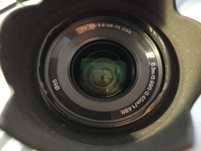 Sony SEL2870 28-70 mm F/3.5-5.6 IS AF OSS Objektiv für E-Mount