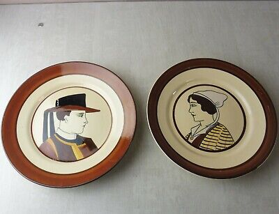 PAIRE D'ASSIETTES EN GRES ODETTA COUPLE BRETON HB QUIMPER ART DECO 
