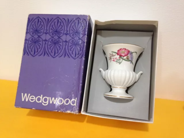 Vintage Wedgwood Charnwood Miniature Vase Made in England Floral MIB NEW IN BOX