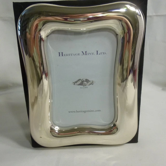 Photo Album - Silver-plated, 100 4X6 Photos by Heritage LTD GCO2 - NEW