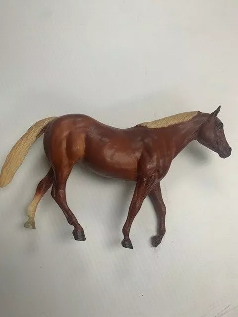 Breyer Traditional Caramel/Brown with Blonde Mane and Tail Horse.