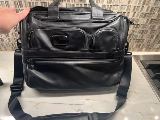 Tumi Alpha 3 Expandable Organizer Laptop Briefcase Large - Black 