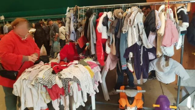 Vestiti Bambini stock 2.000pz, da 0 a 6 Anni unisex misto nuovi e usati ottimi. 2