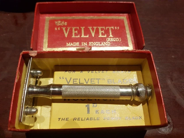 VINTAGE BOXED VELVET antique Safety Razor (handle only) £19.00 ...