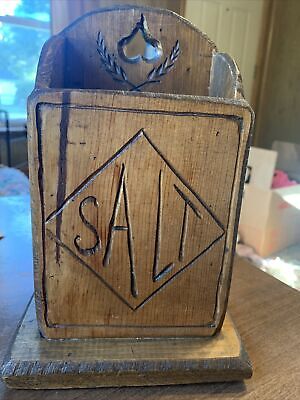pre-owned Salt /spice box 9x5 /walnut wood Square/handmade