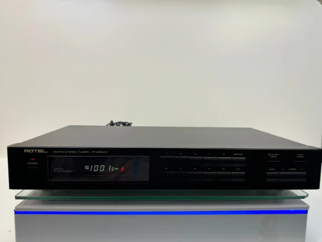 Rotel RT-930AX H stereo tuner