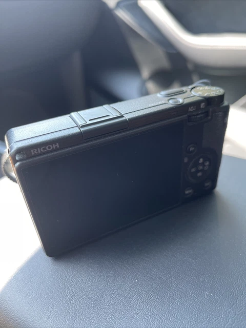Great Condition Ricoh Gr III 24MP Compact Digital Camera - Black