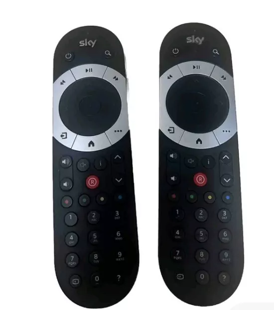 2  Telecomandi Sky Q Platinum Con Funzione Vocale