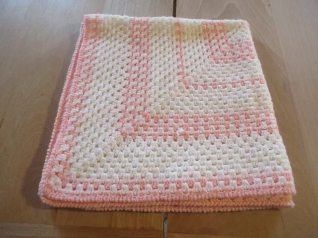 Couverture petit dessus de lit plaid ancien tricot crochet laine vintage 72x72cm