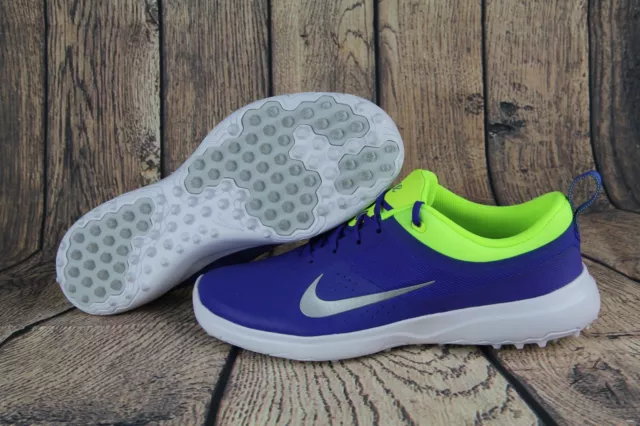 Nike akamai golf shoes on sale