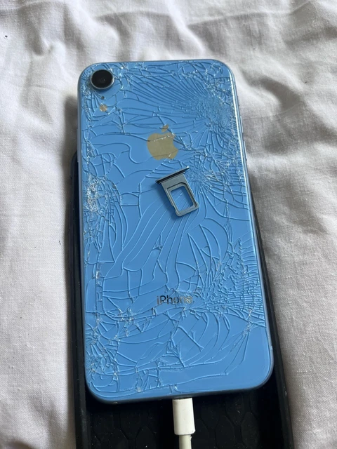 Apple iPhone XR 青　傷有り hq720.jpg?sqp=-