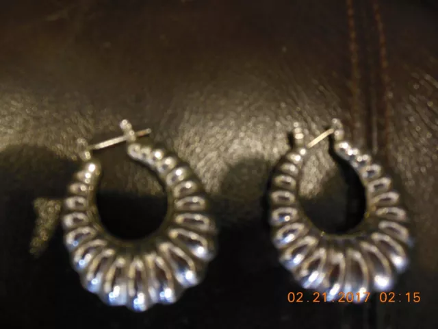 Beautiful Sterling Silver earrings 925 purity
