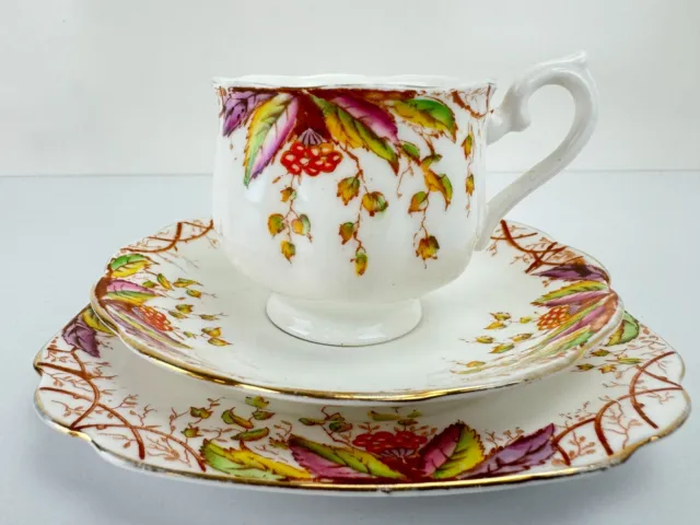 Vintage ROYAL ALBERT Crown China Virginia 8559 - Trio Tea Cup Saucer & Plate Set 2