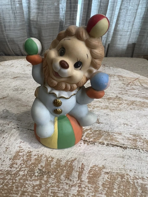 Homco Lion Clown on Ball Circus Vintage Figurine Juggle 3 1/2” 1423
