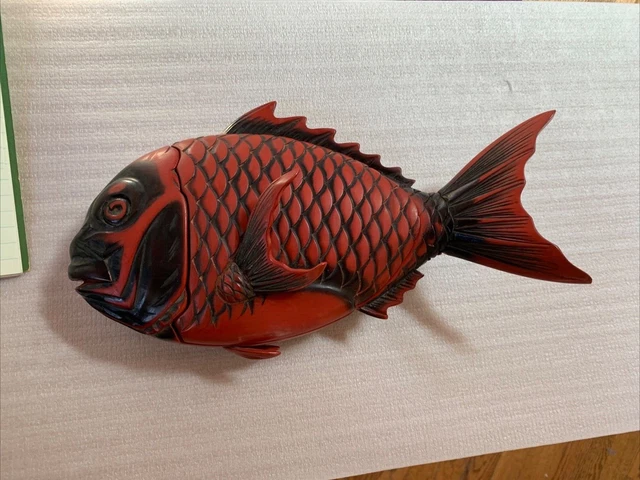 japanese laquer ware fish box, pristine