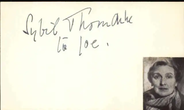 Sybil Thorndike D.1978 English Actress Signed 3" x 5" Index Card