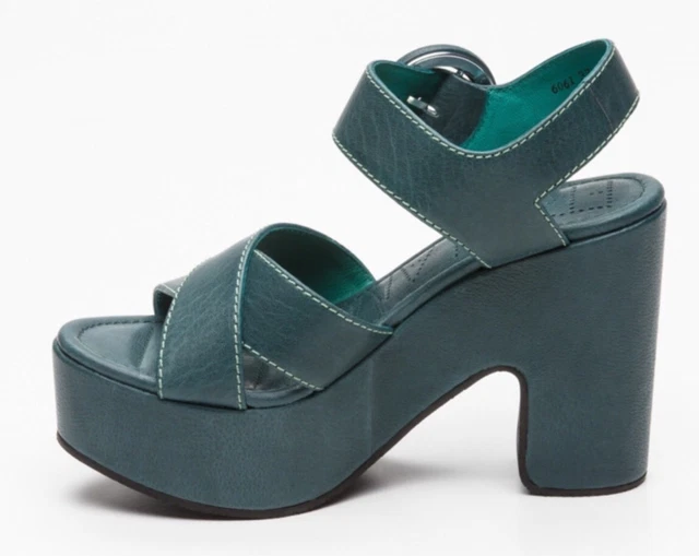 NEUVES ces Magnifiques Chaussures "FREE LANCE" Cuir De Veau  ,pointure 40F-335€