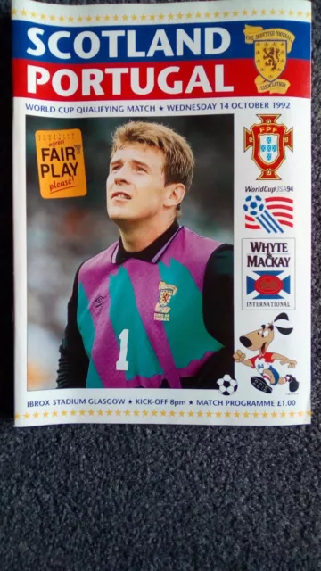 Football programme Scotland v Portugal World Cup Qualifier 1992 Great condition